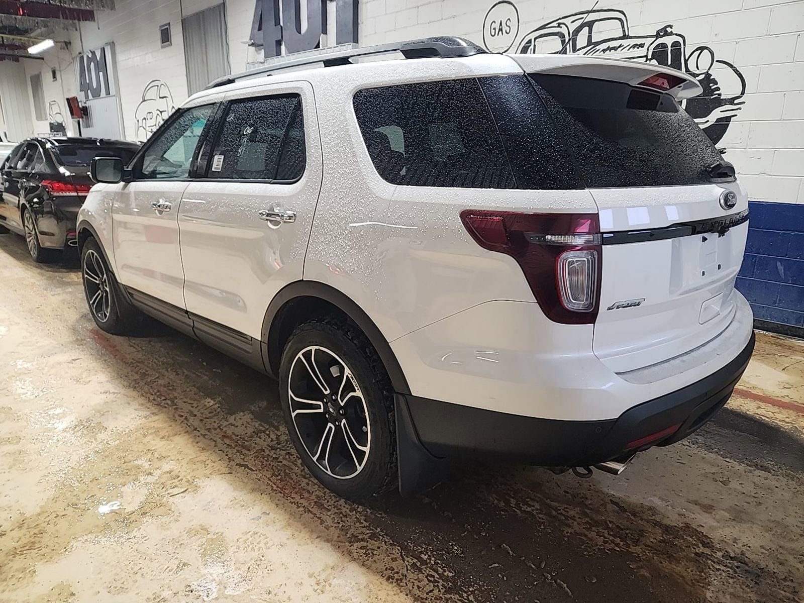 Used 2014 Ford Explorer Sport image 7