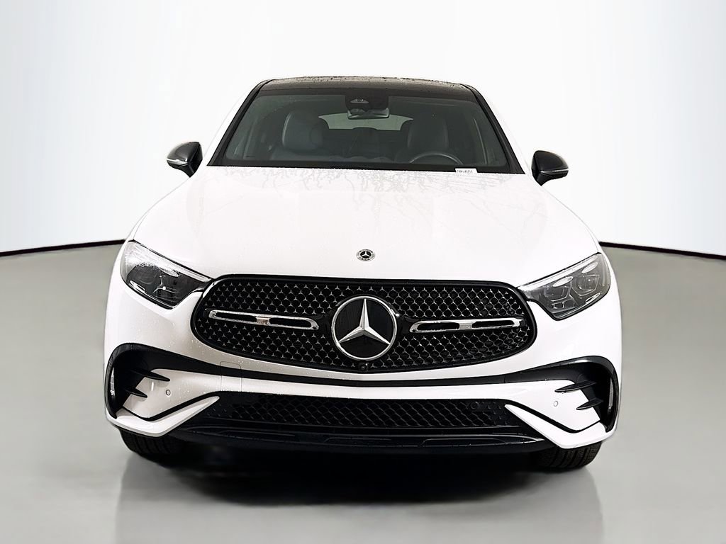 Used 2025 Mercedes-Benz GLC 300 4MATIC w/ AMG Line image 2