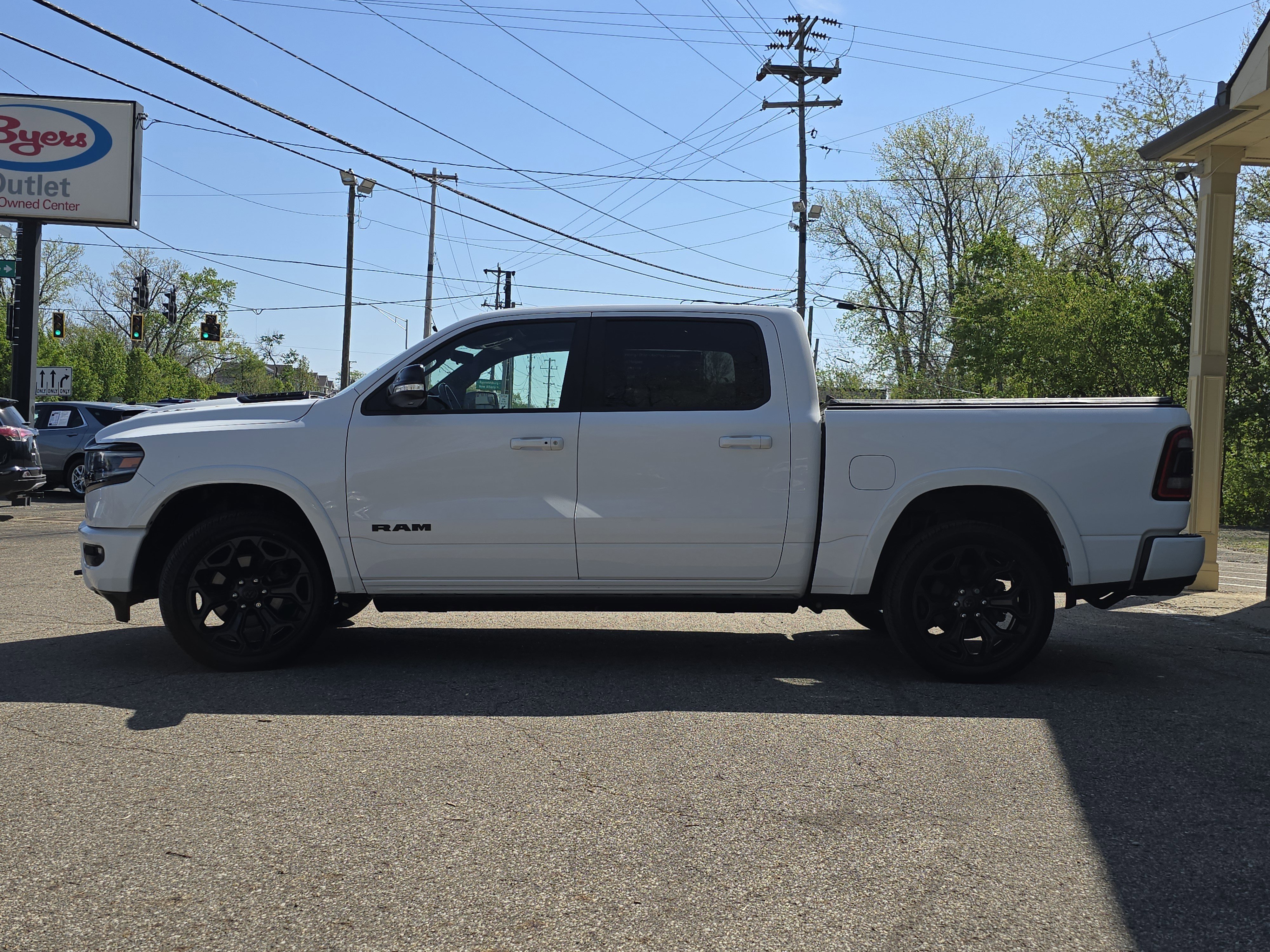 Used 2022 RAM 1500 Limited AWD/4WD image 4