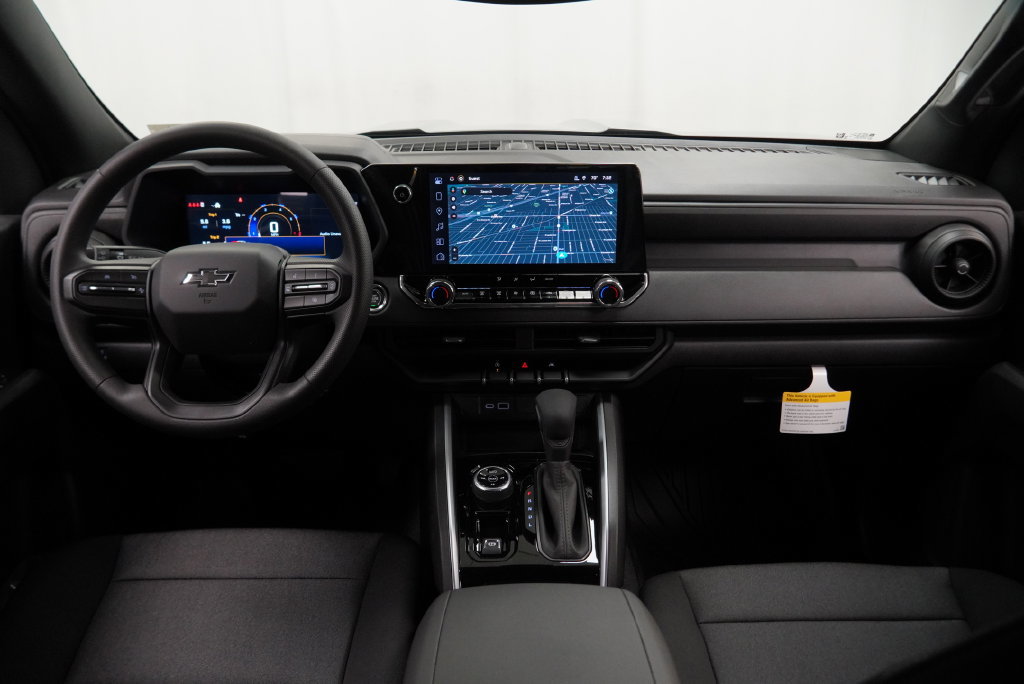 New 2026 Chevrolet Colorado Trail Boss AWD/4WD image 2