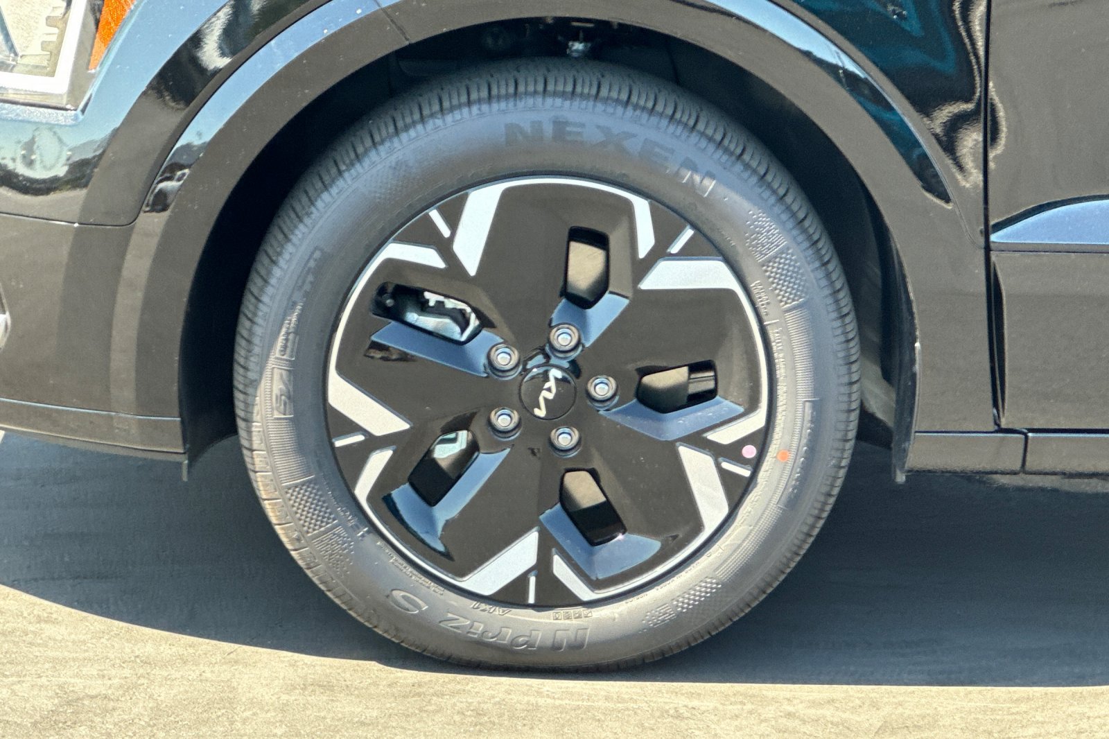New 2026 Kia Niro Wind FWD image 26