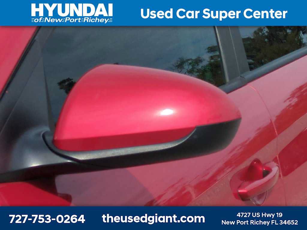 Used 2020 Hyundai Elantra SEL FWD image 11