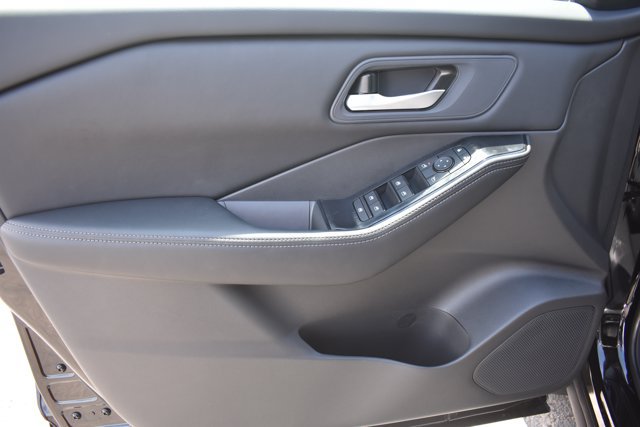 New 2026 Nissan Rogue SV AWD/4WD image 11