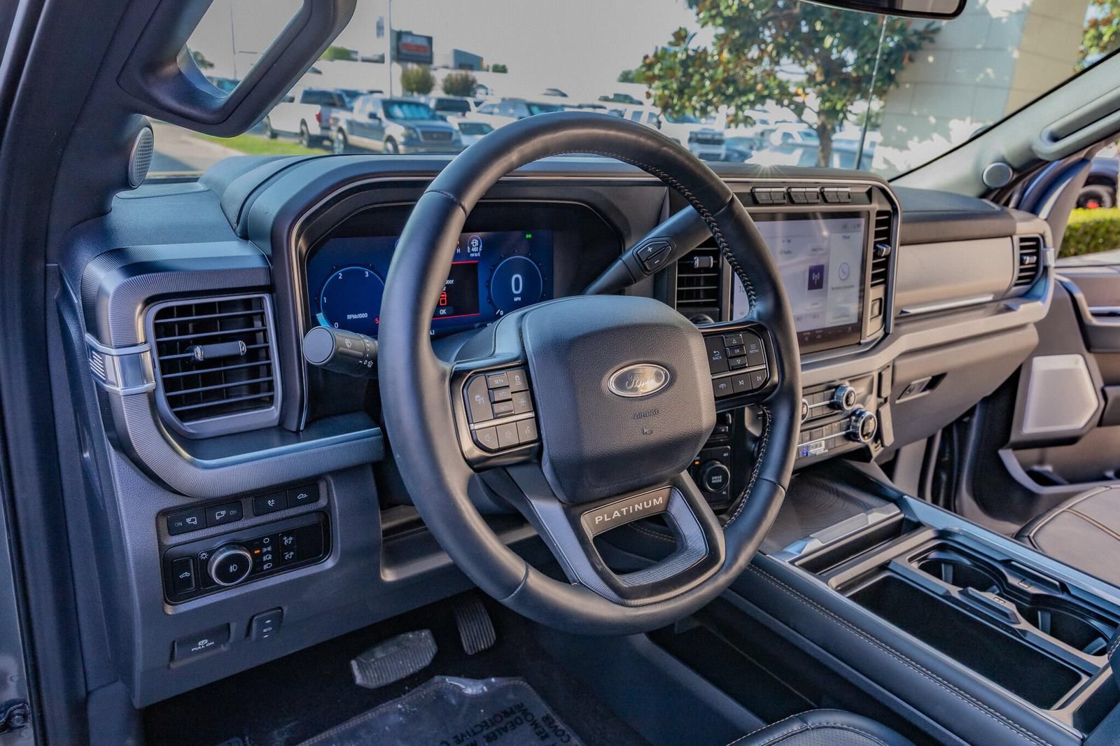 Used 2024 Ford F250 Platinum w/ FX4 Off-Road Package AWD/4WD image 17