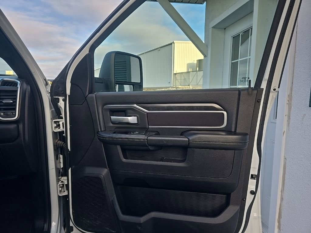 Used 2024 RAM 2500 Big Horn image 24