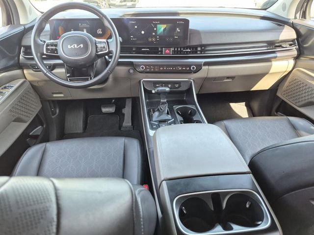 Used 2025 Kia Carnival image 26
