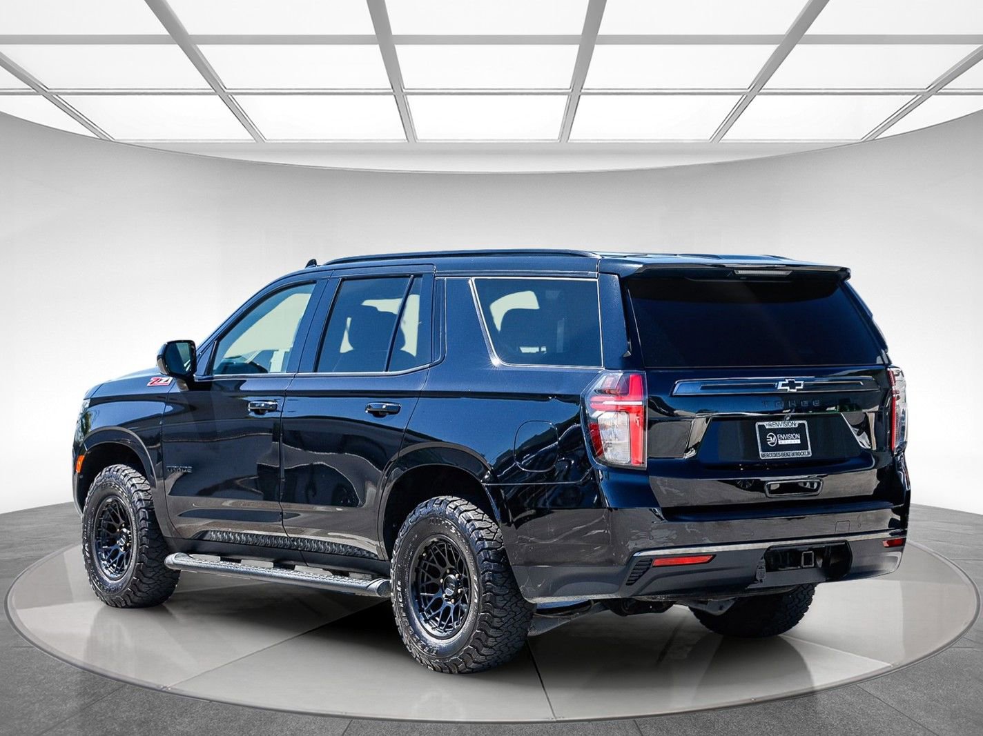 Used 2021 Chevrolet Tahoe Z71 image 2