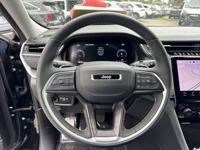 Used 2024 Jeep Grand Cherokee L Limited RWD image 14