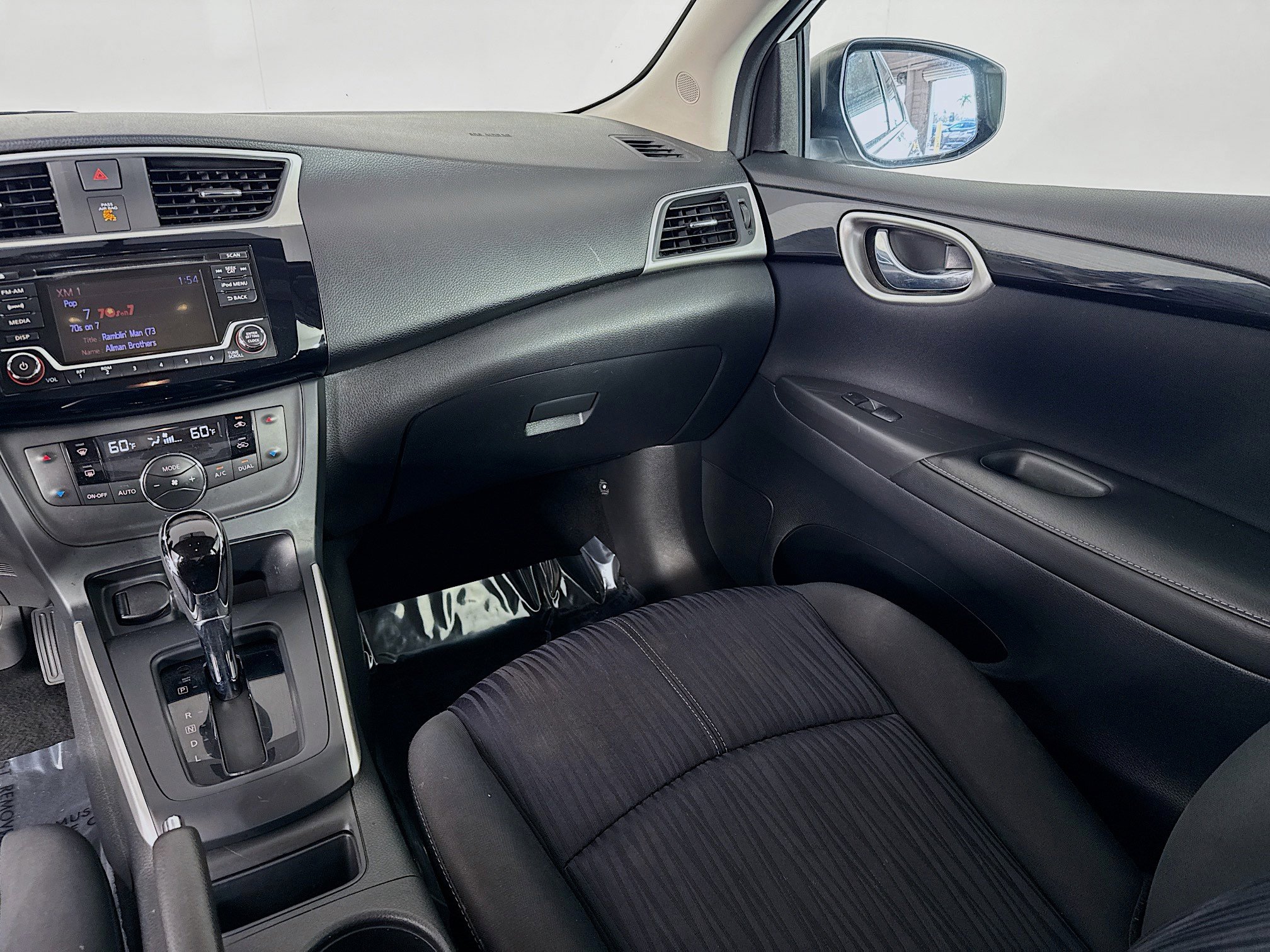 Used 2018 Nissan Sentra SV image 22