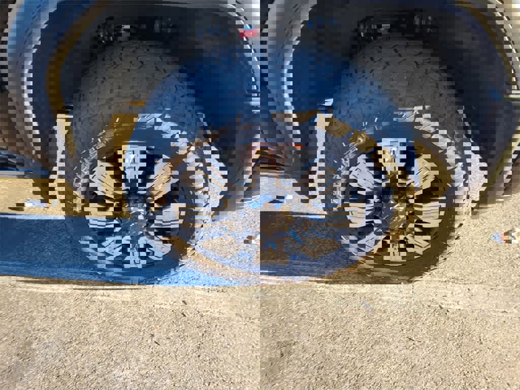 Used 2024 GMC Sierra 2500 Denali w/ Denali Reserve Package image 9