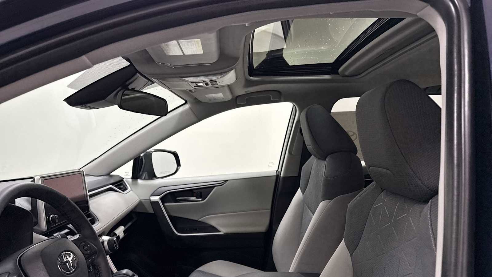 New 2025 Toyota RAV4 XLE image 24