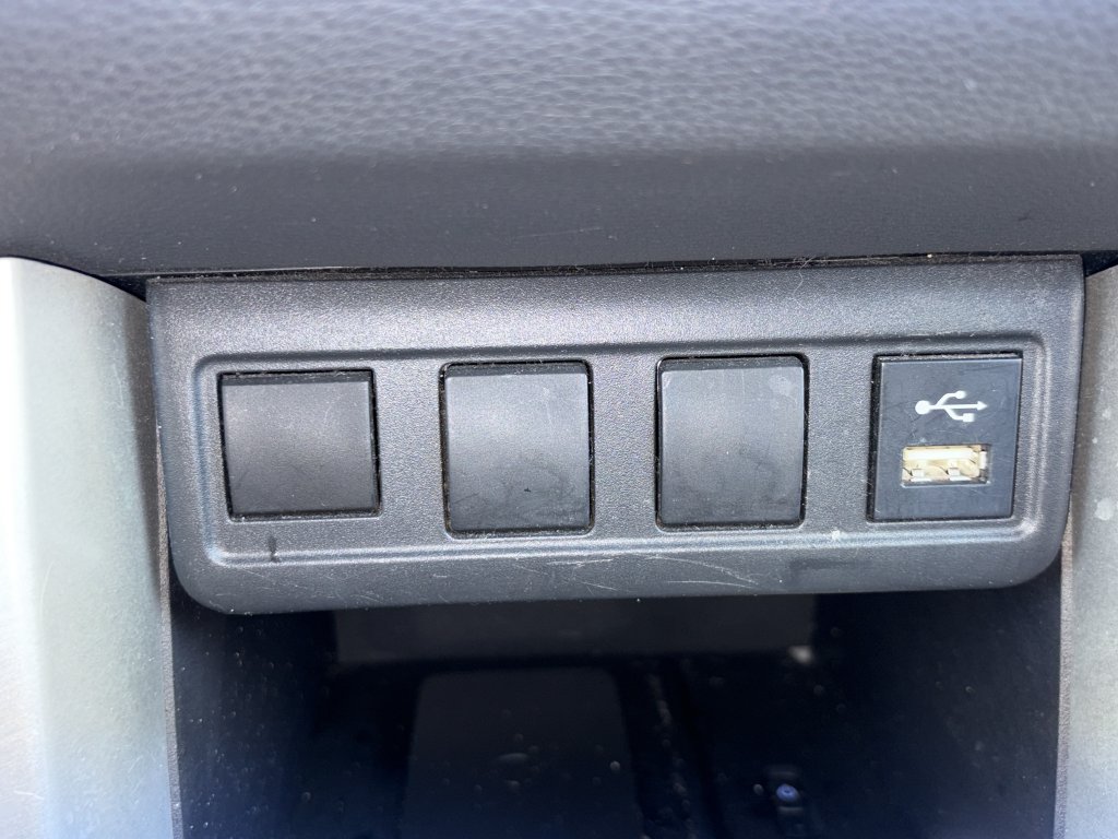 Used 2022 Toyota Corolla Cross LE FWD image 6