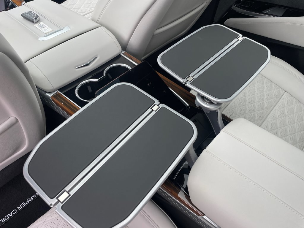 Certified 2025 Cadillac Escalade Premium Luxury Platinum AWD/4WD image 36
