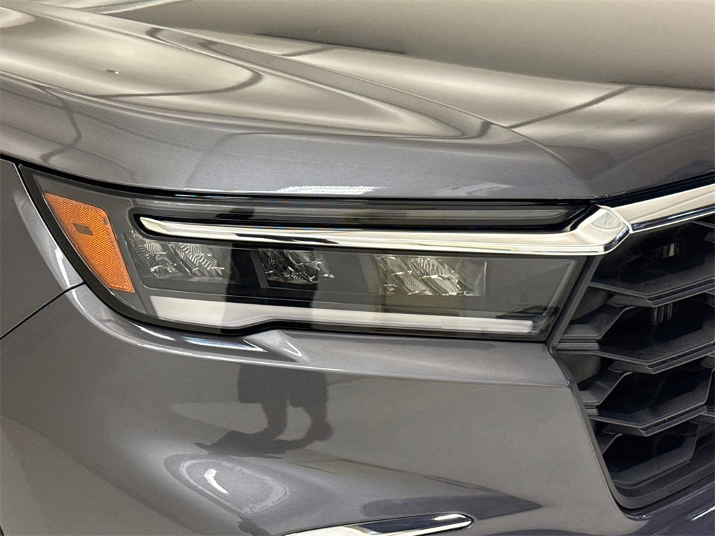 New 2025 Honda Pilot EX-L image 5