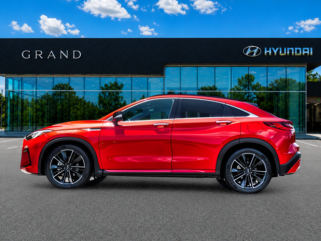 Used 2023 INFINITI QX55 Sensory w/ Lighting Package AWD/4WD image 2