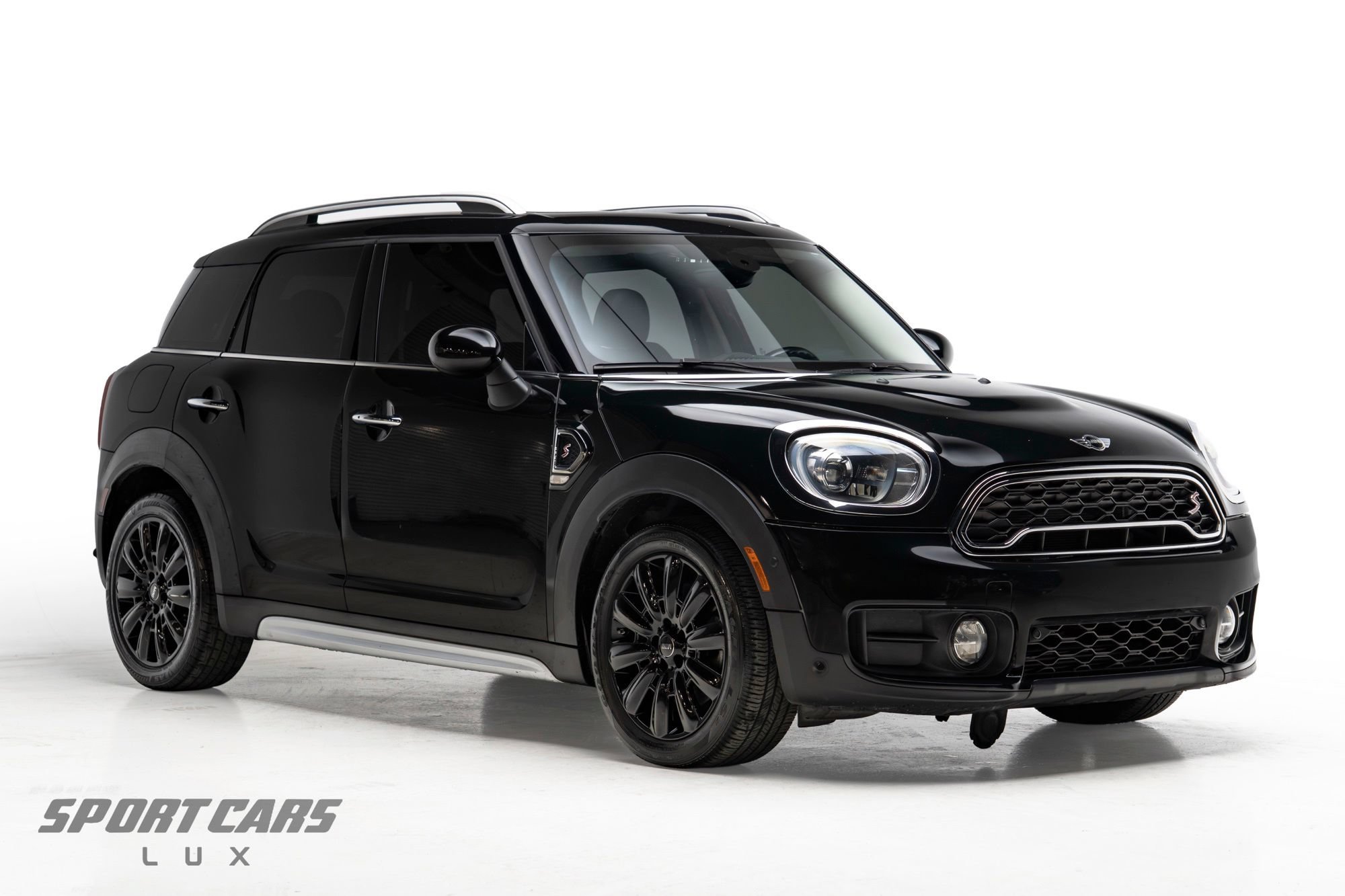 Used 2018 MINI Cooper Countryman S FWD image 1