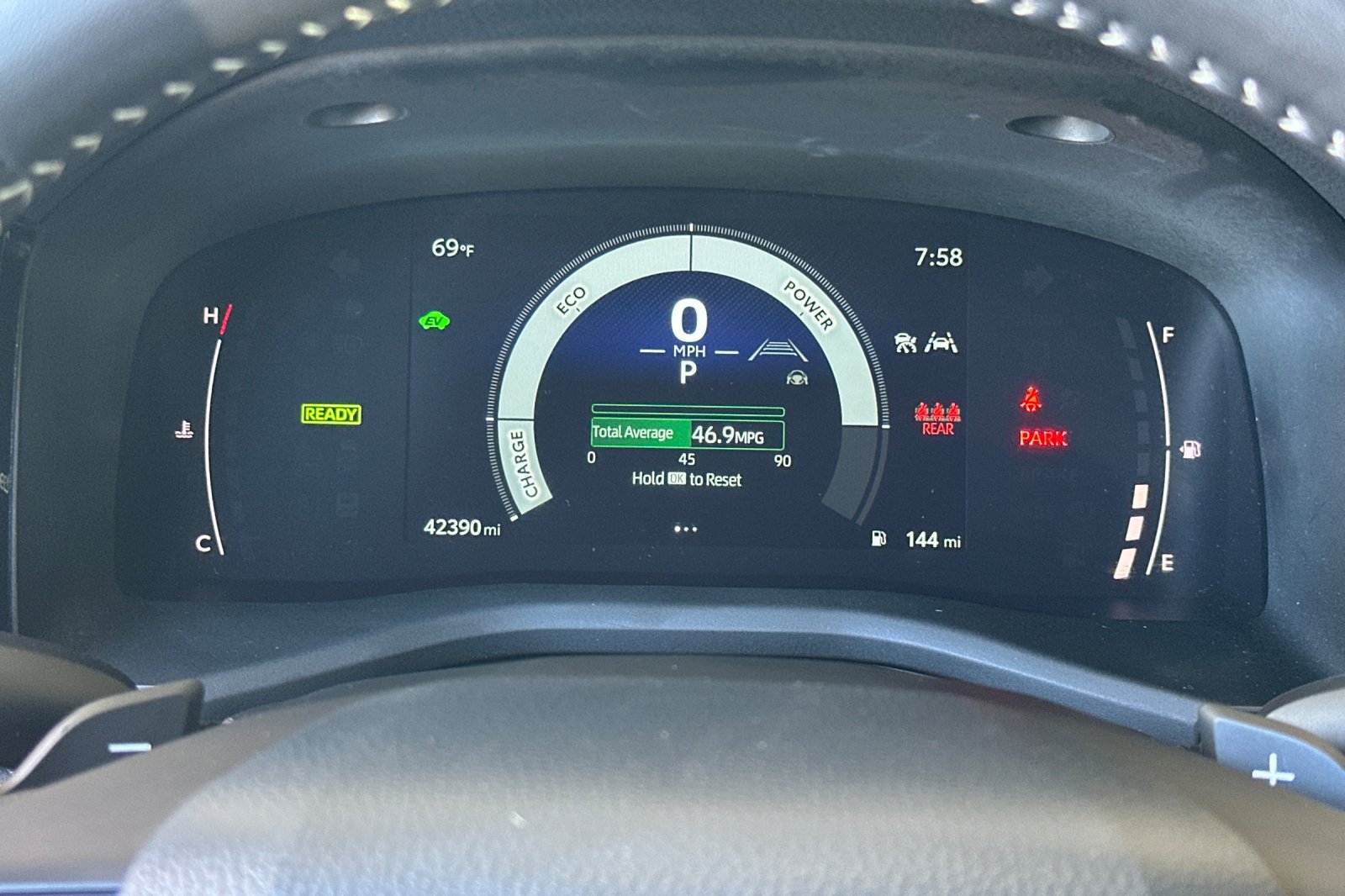Used 2025 Toyota Camry SE FWD image 19