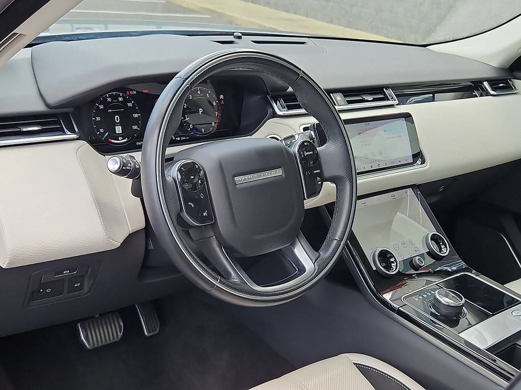 Used 2019 Land Rover Range Rover Velar R-Dynamic SE AWD/4WD image 27