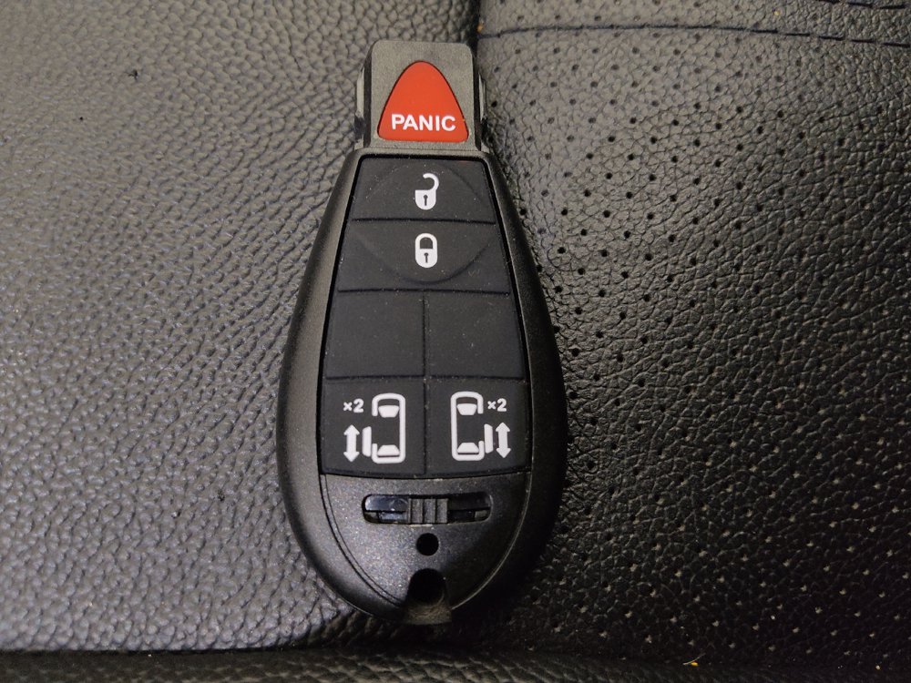 Used 2020 Dodge Grand Caravan GT FWD image 32