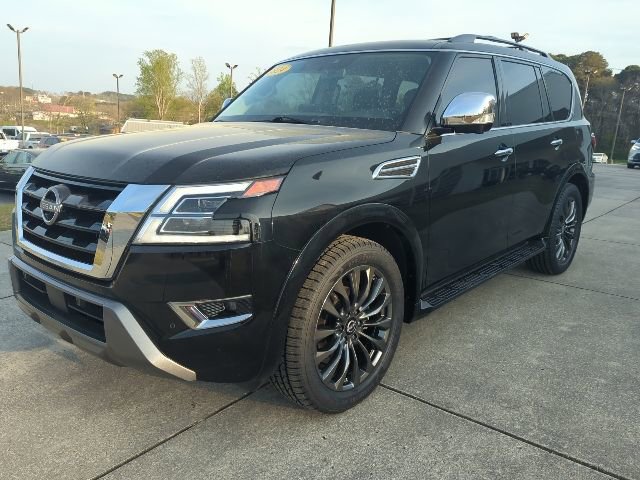Used 2024 Nissan Armada Platinum w/ Captain's Chairs Package RWD image 3