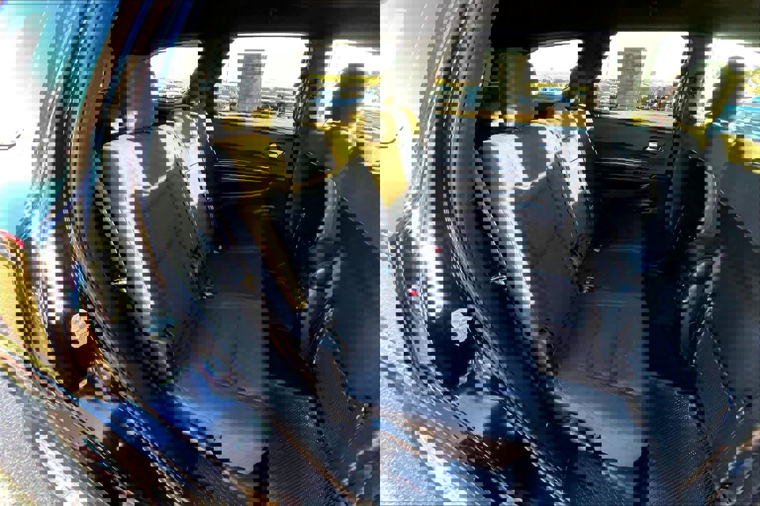 Used 2024 Dodge Durango SXT w/ 3rd Row Seating Group image 35