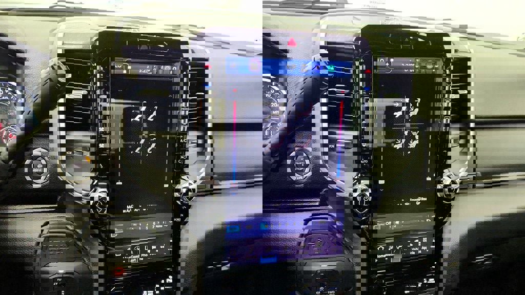 Used 2025 RAM 2500 Big Horn image 18