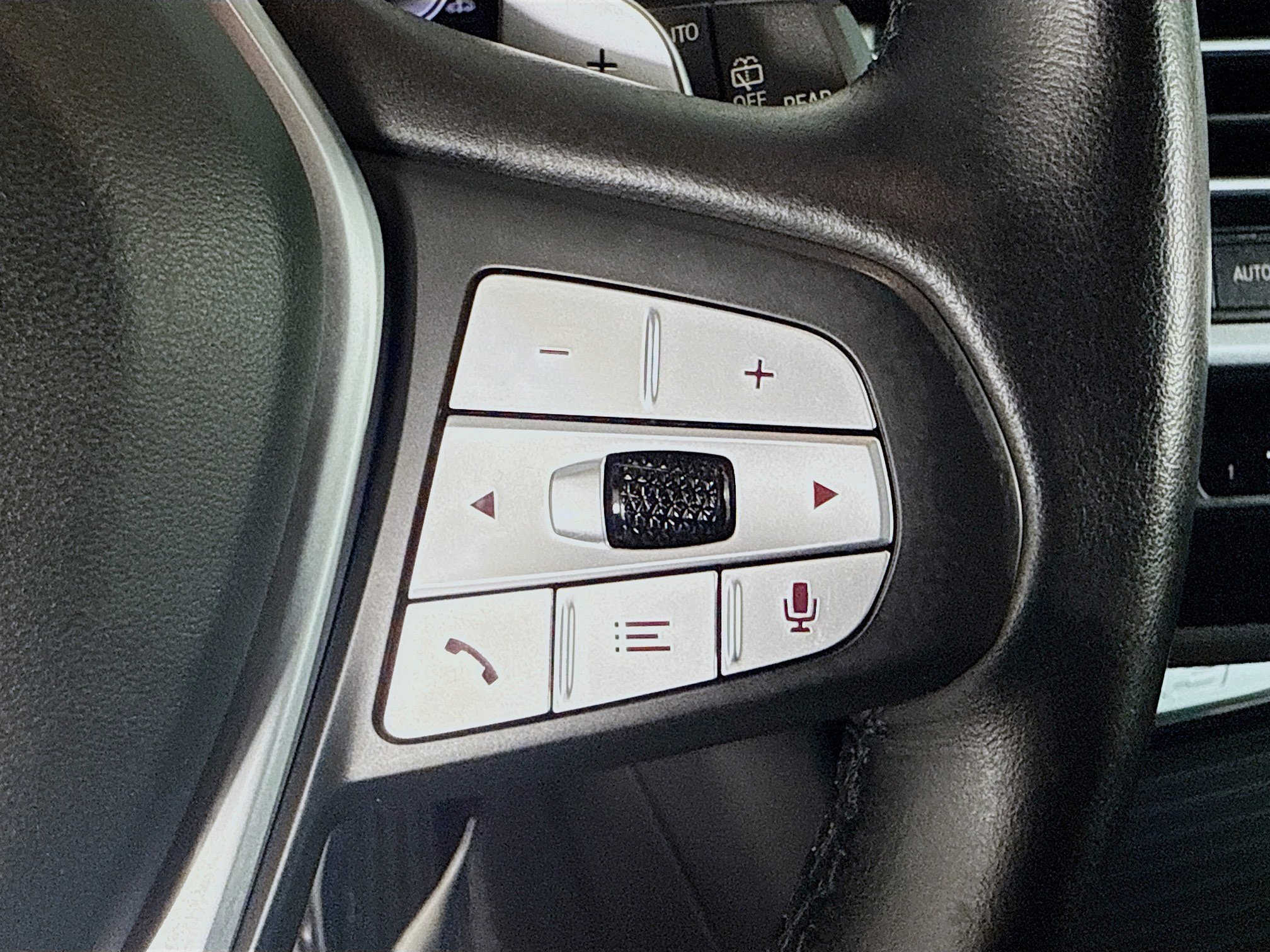 Used 2024 BMW X3 sDrive30i w/ Convenience Package image 15