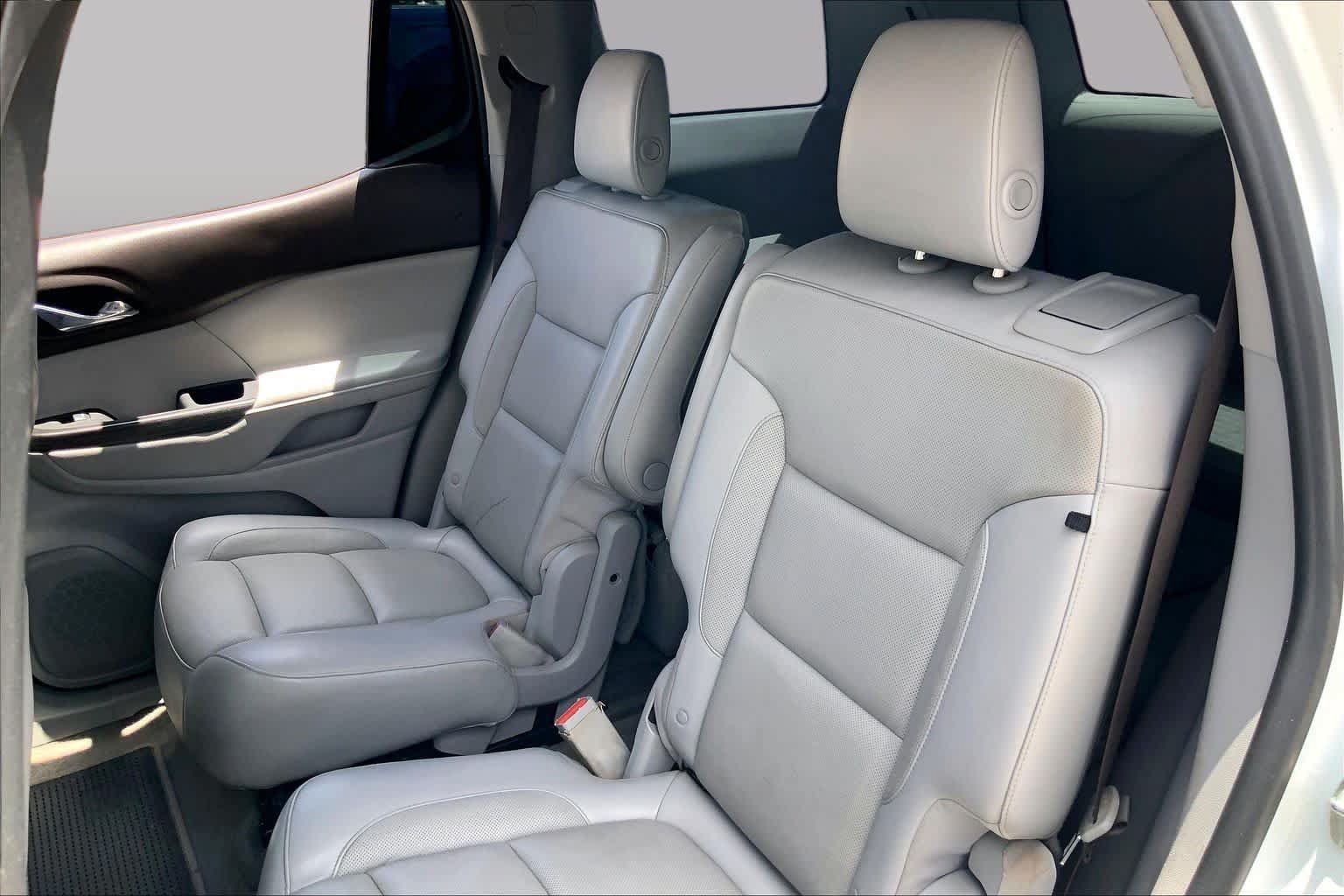 Used 2018 GMC Acadia SLT FWD image 21