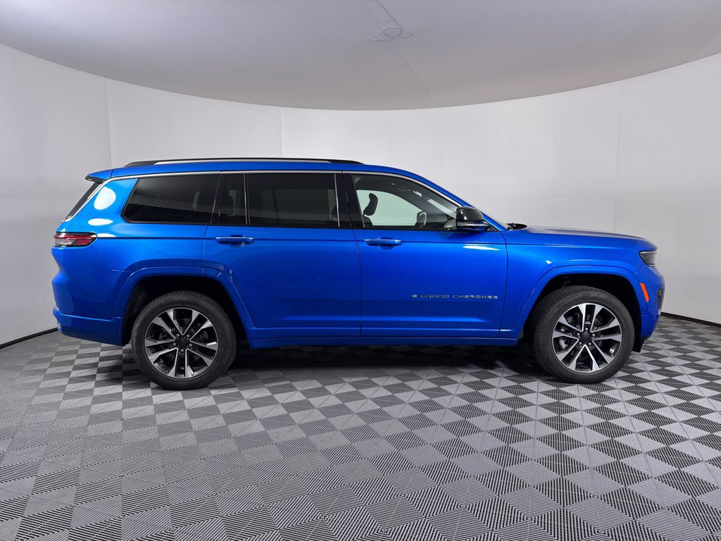 Used 2023 Jeep Grand Cherokee L Overland w/ Luxury Tech Group IV AWD/4WD image 15