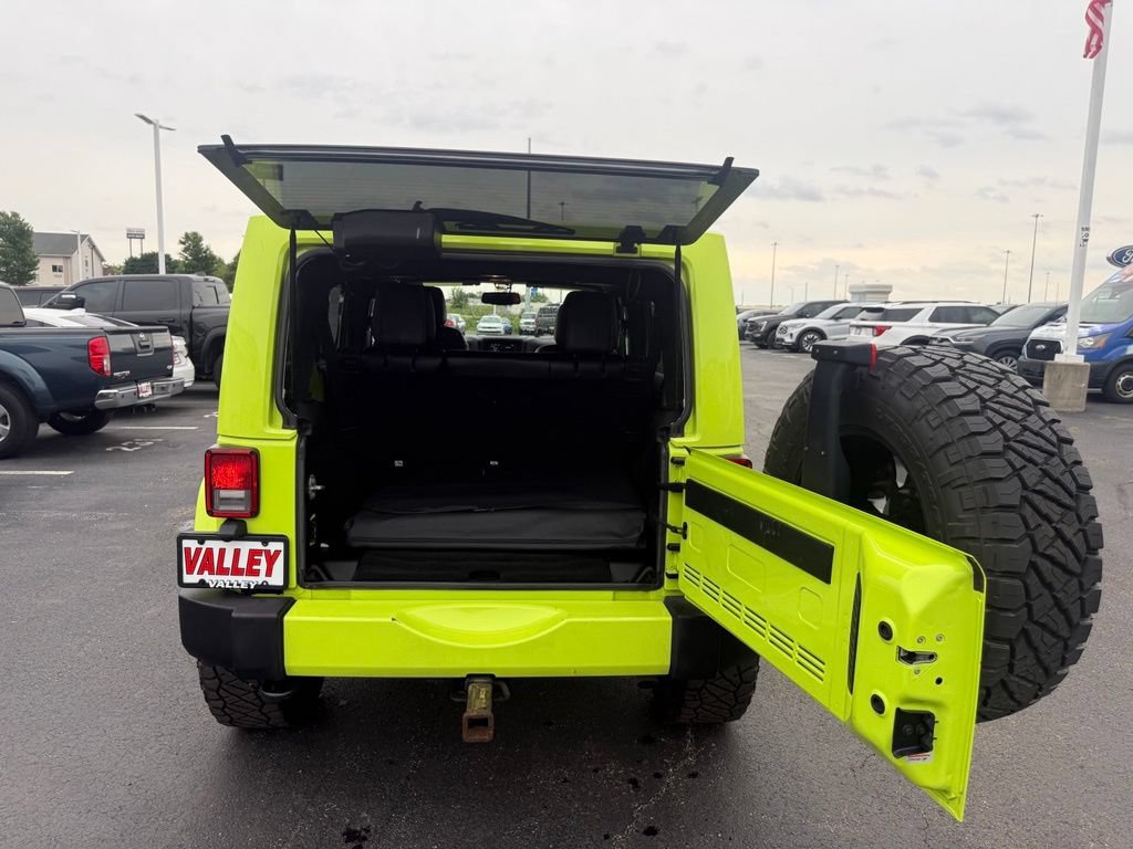 Used 2017 Jeep Wrangler Unlimited Sahara w/ Dual Top Group AWD/4WD image 48