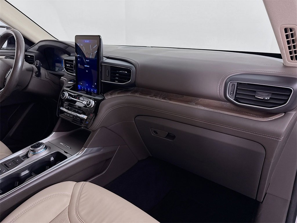 Used 2022 Ford Explorer Platinum w/ Equipment Group 601A image 24