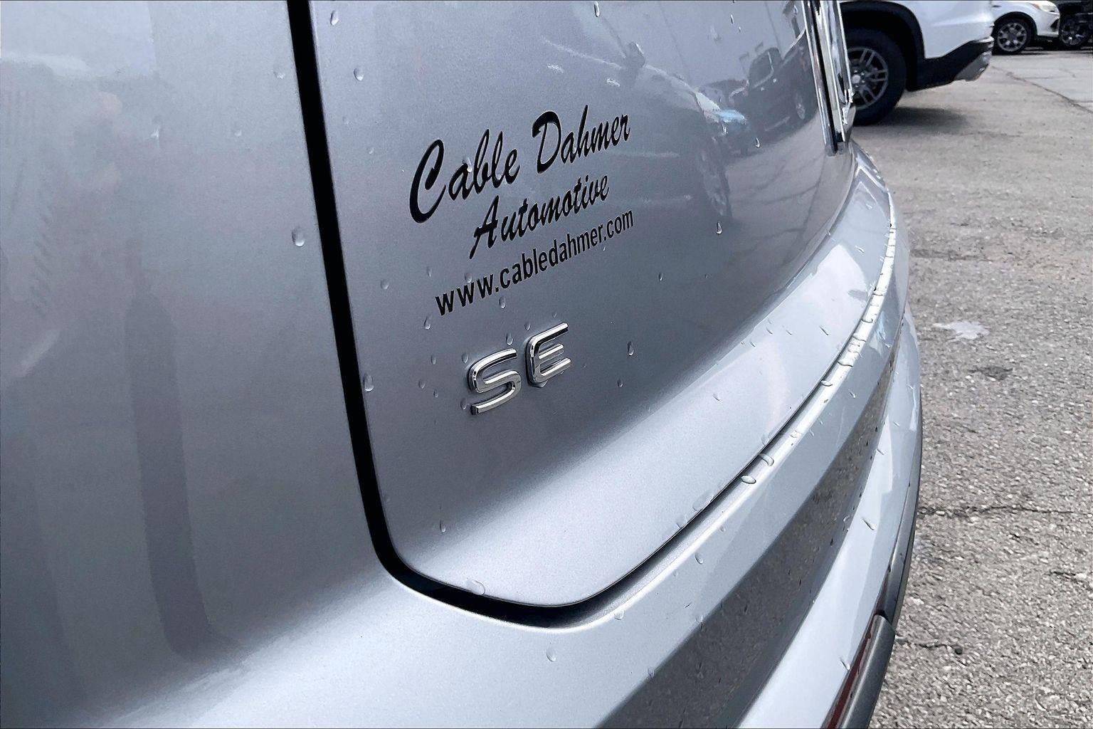 Used 2024 Volkswagen Atlas Cross Sport SE FWD image 10