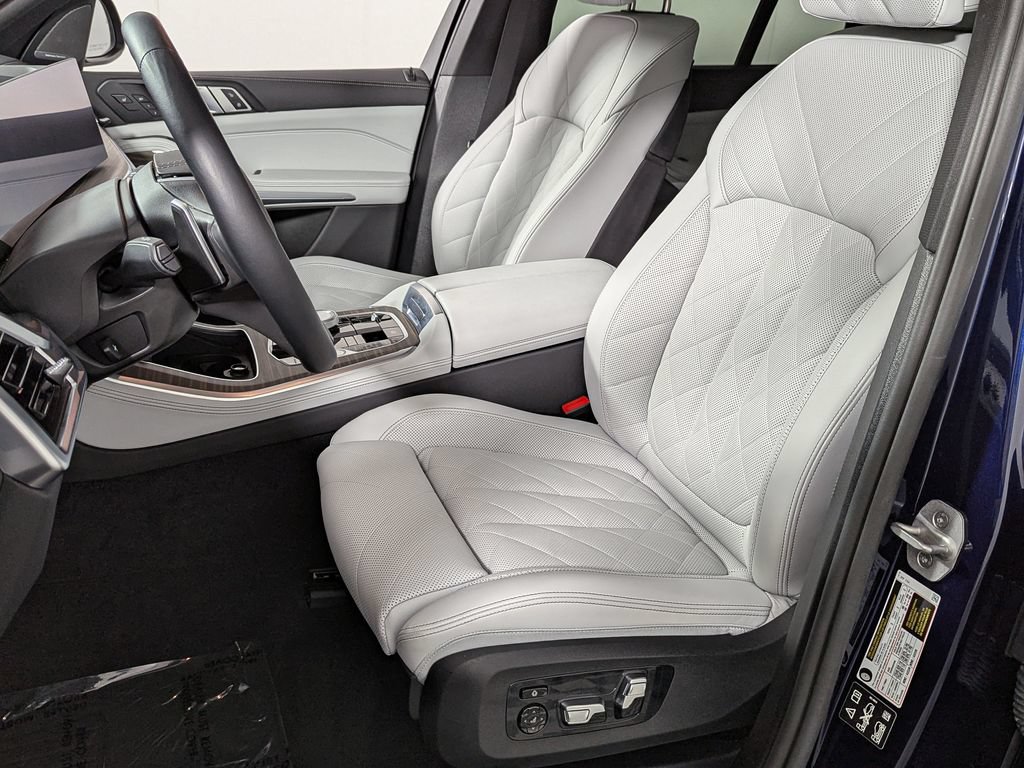 Used 2025 BMW X5 xDrive40i w/ Executive Package AWD/4WD image 20