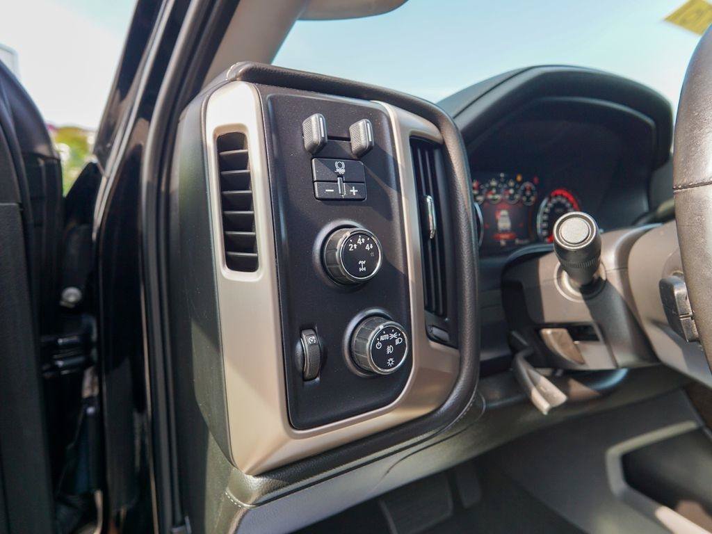 Used 2015 GMC Sierra 3500 Denali AWD/4WD image 21