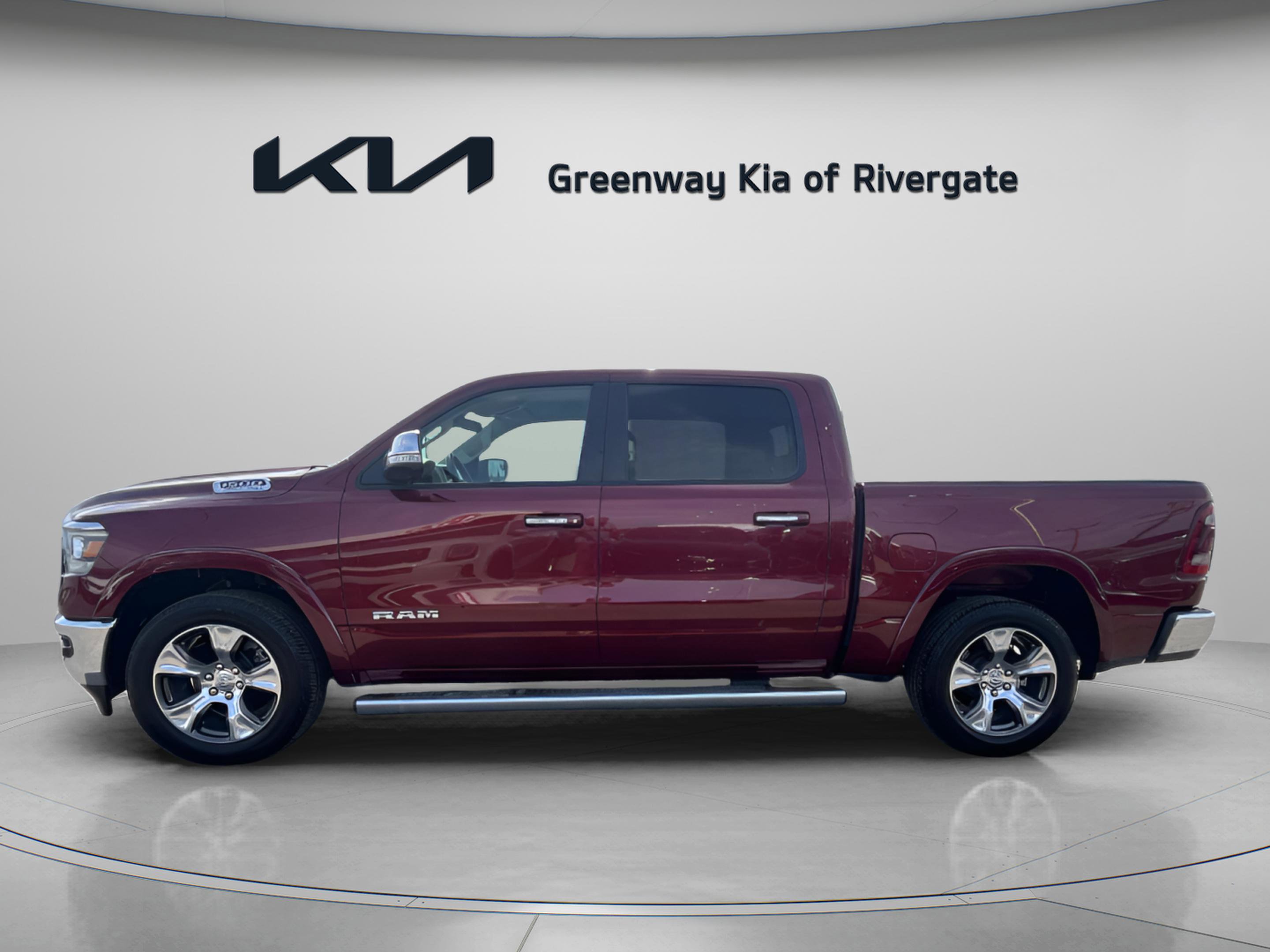 Used 2022 RAM 1500 Laramie AWD/4WD image 4