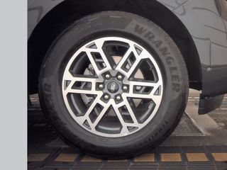 Used 2025 Ford Expedition Active RWD image 10