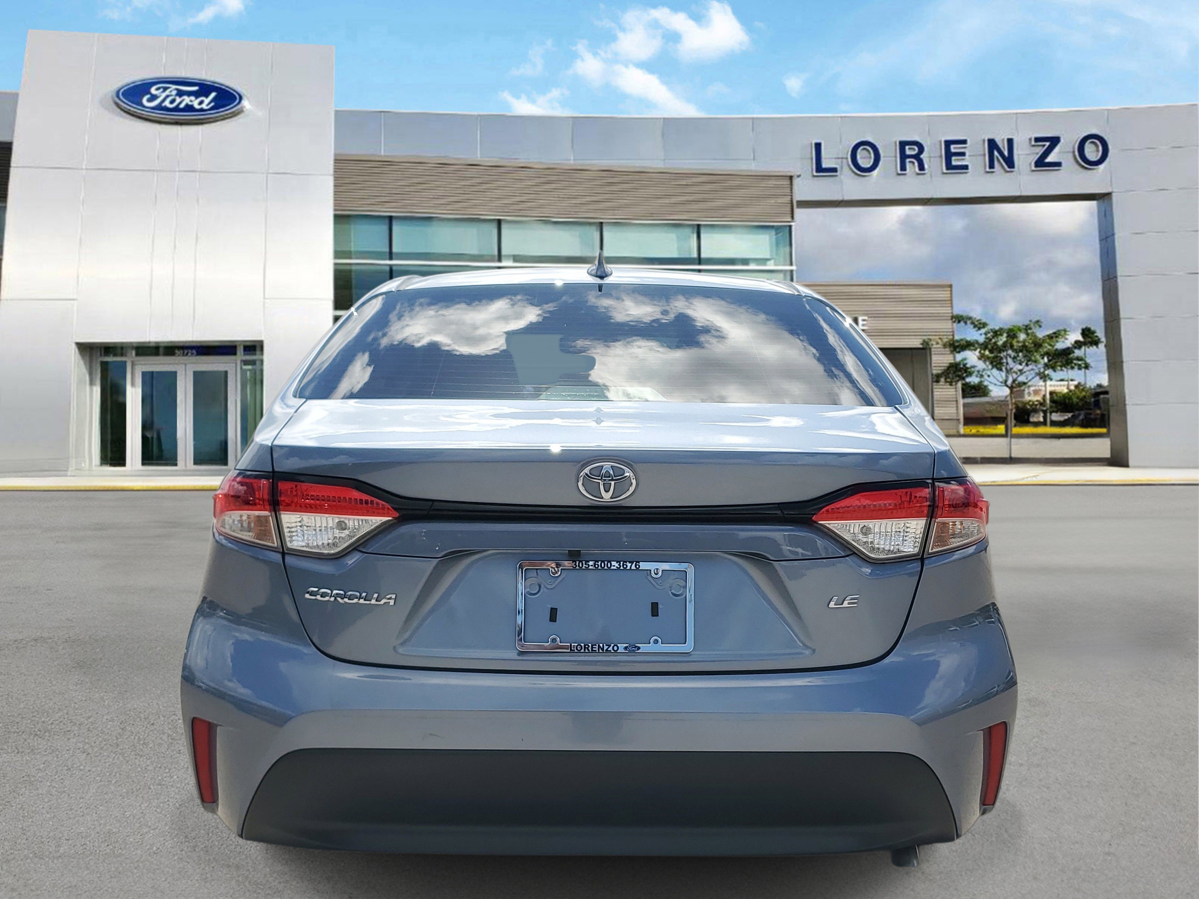Used 2024 Toyota Corolla LE image 6