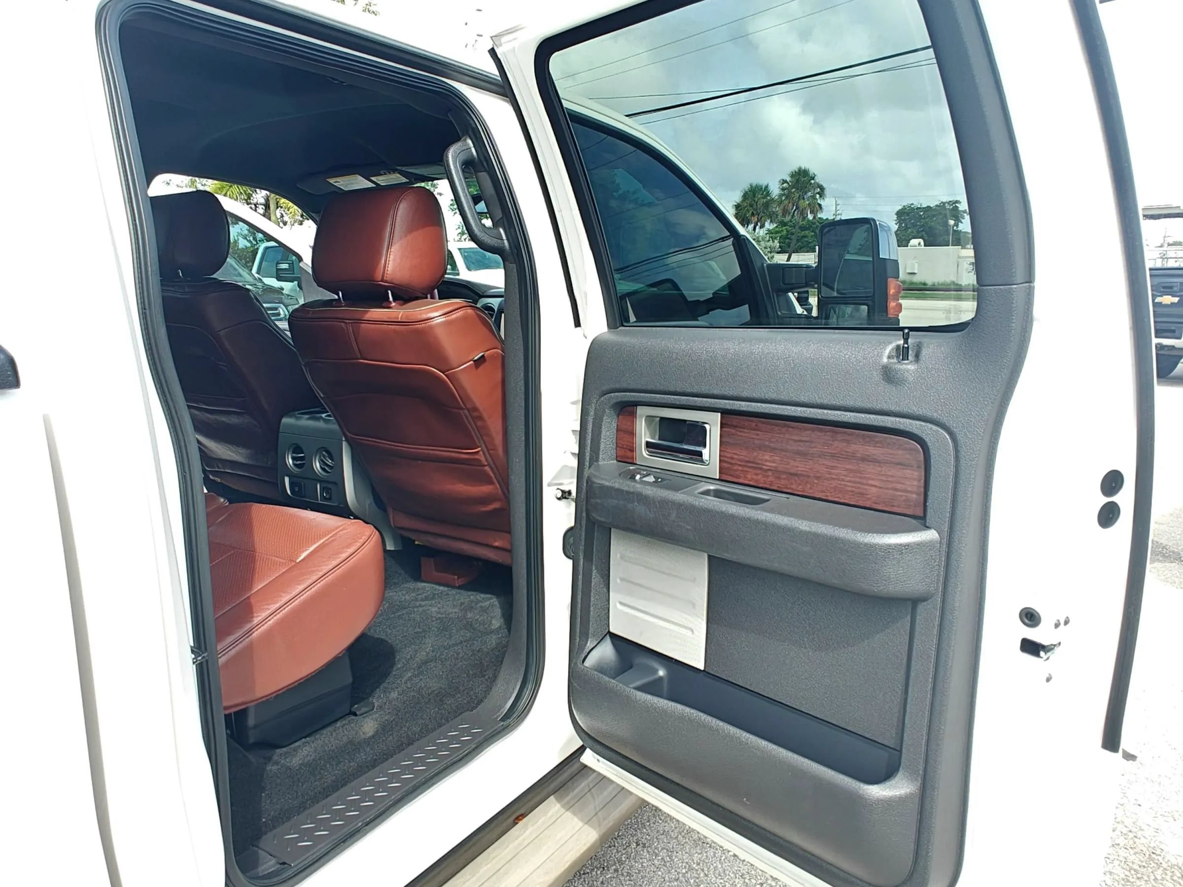 Used 2014 Ford F150 King Ranch AWD/4WD image 16