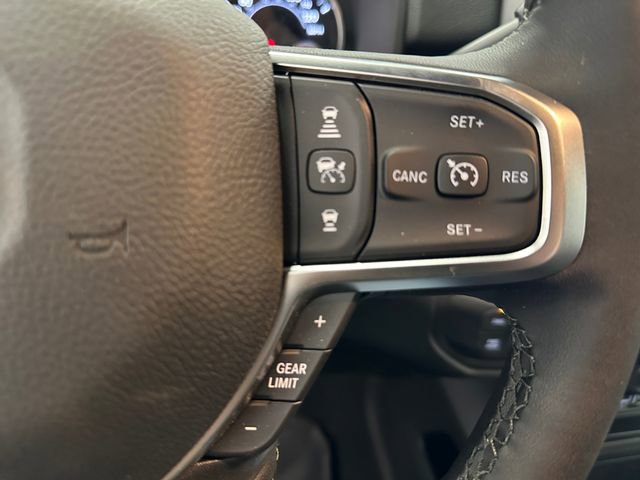 New 2026 RAM 2500 Big Horn AWD/4WD image 32