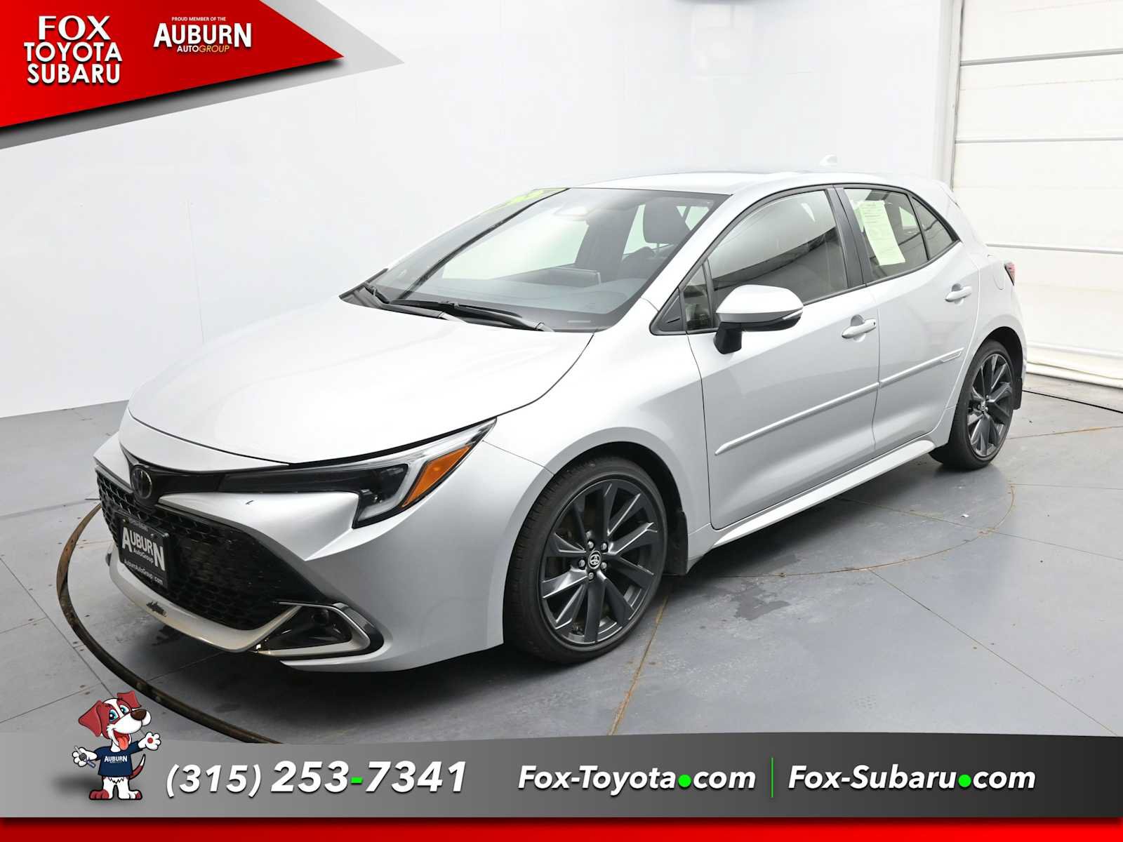 Used 2023 Toyota Corolla XSE FWD image 2