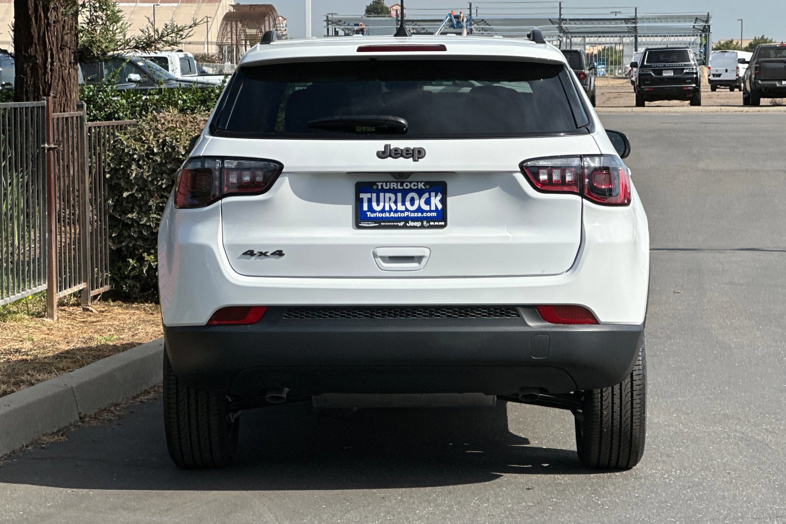 New 2025 Jeep Compass Latitude w/ Altitude Special Edition image 5