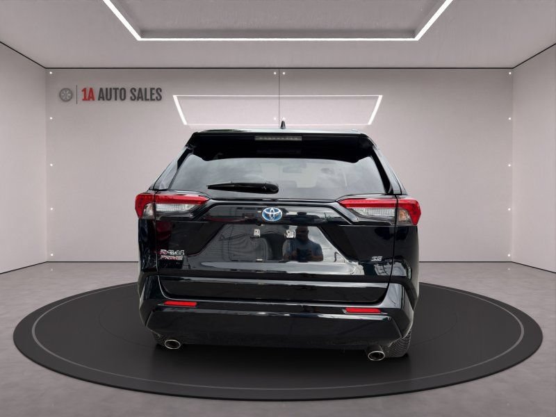 Used 2021 Toyota RAV4 SE AWD/4WD image 4