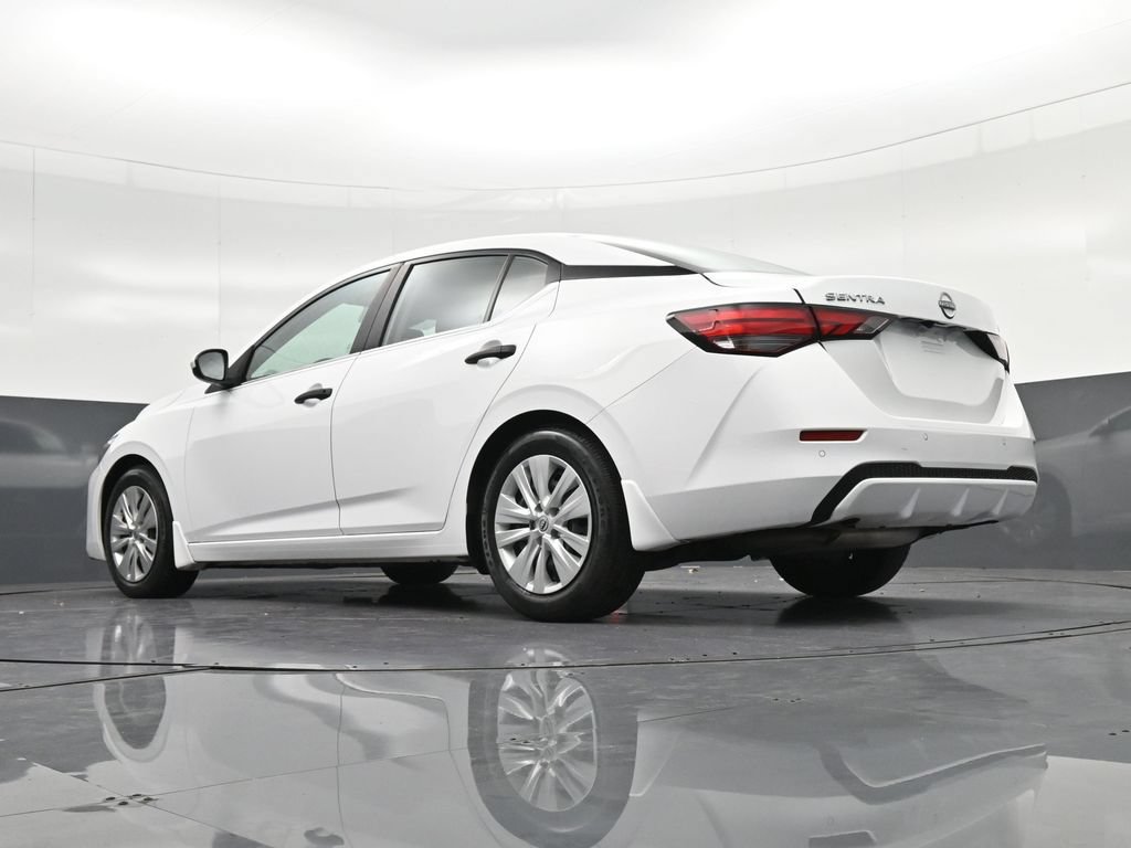 Used 2024 Nissan Sentra S FWD image 25
