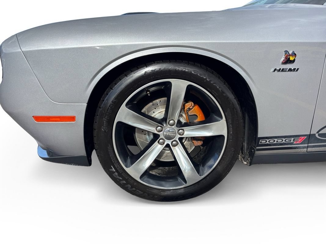 Used 2015 Dodge Challenger R/T Plus RWD image 9