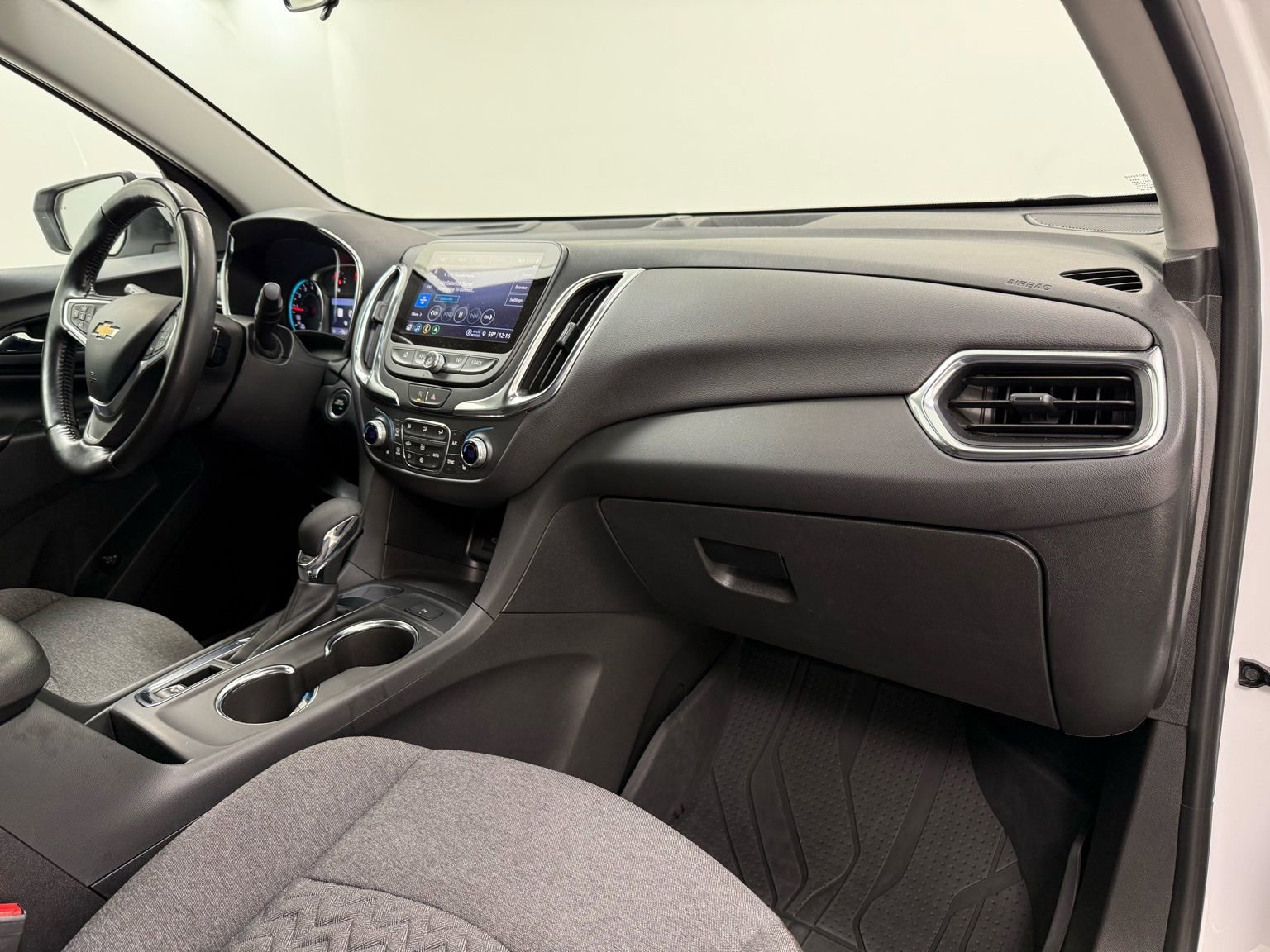 Used 2022 Chevrolet Equinox LT image 23