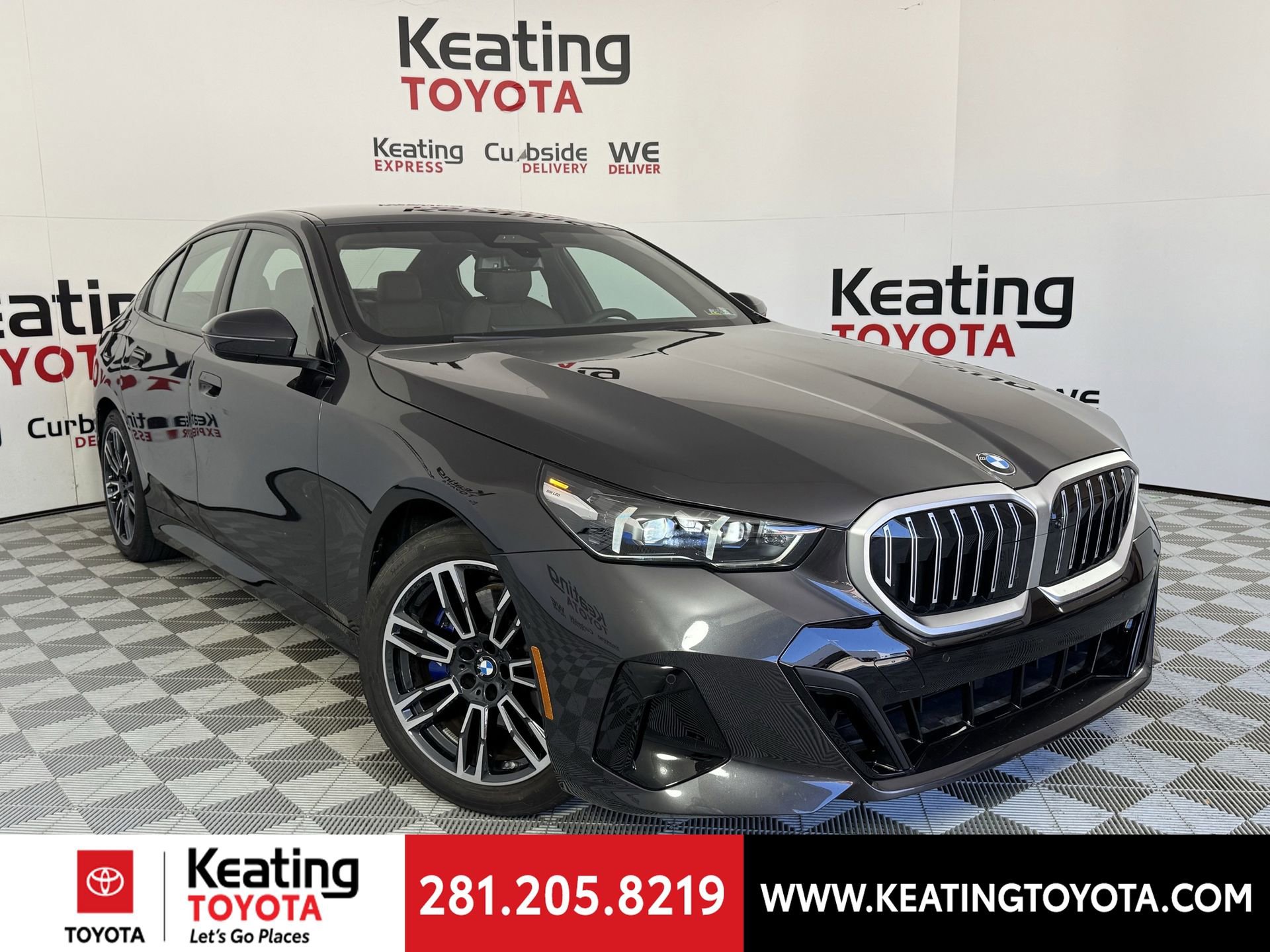 Used 2026 BMW 530i xDrive image 2