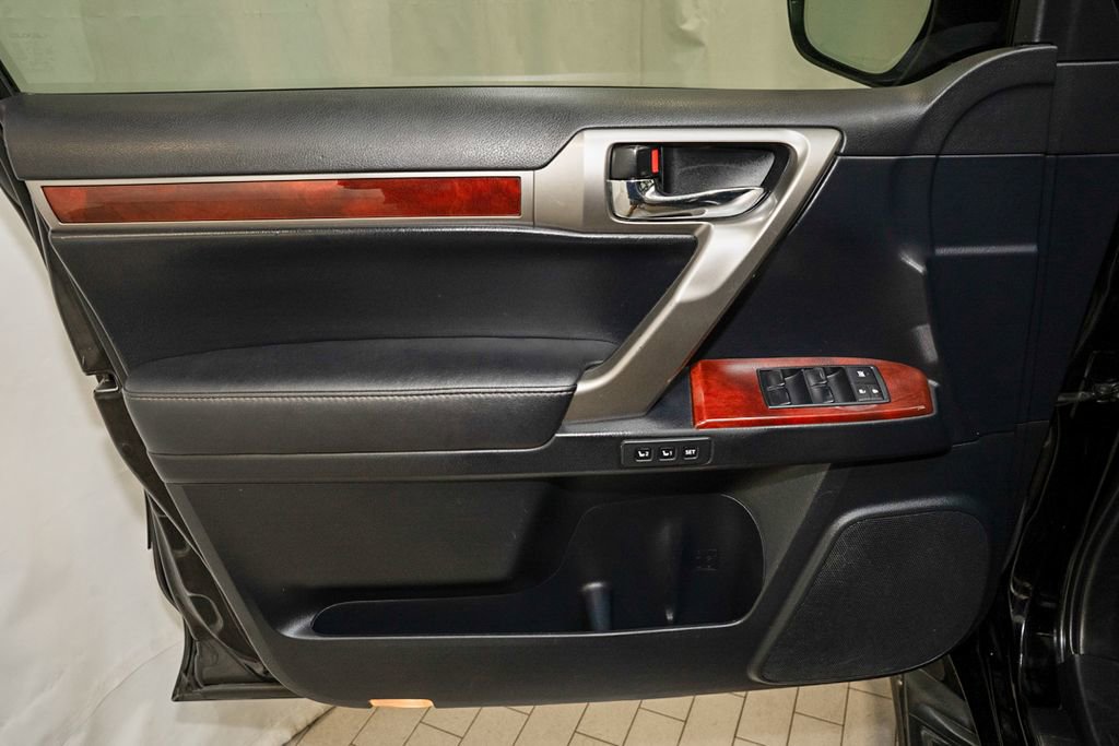 Used 2013 Lexus GX 460 Premium image 13