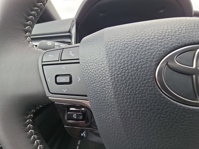 Used 2026 Toyota Camry SE w/ Convenience Package FWD image 16