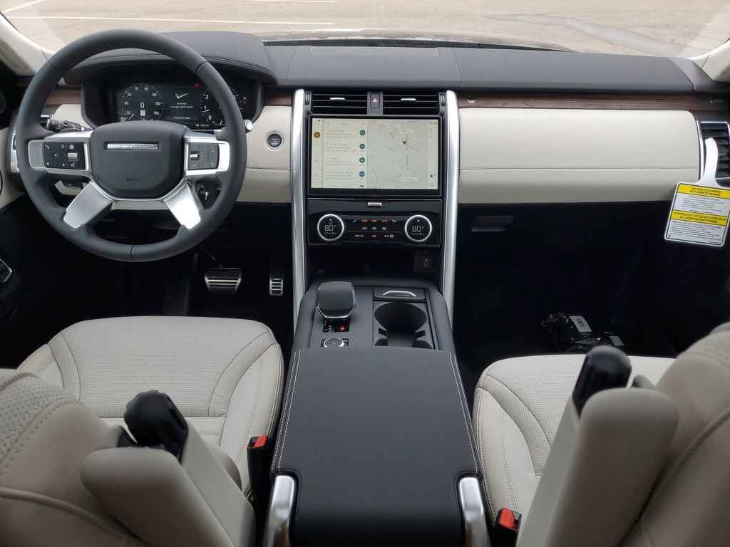 New 2026 Land Rover Discovery Dynamic SE AWD/4WD image 28