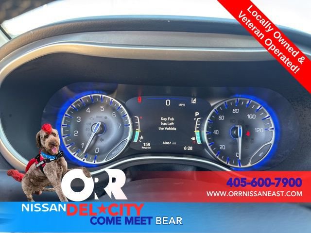 Used 2023 Chrysler Pacifica Touring-L image 22